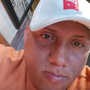 Meet your Posher, Luis